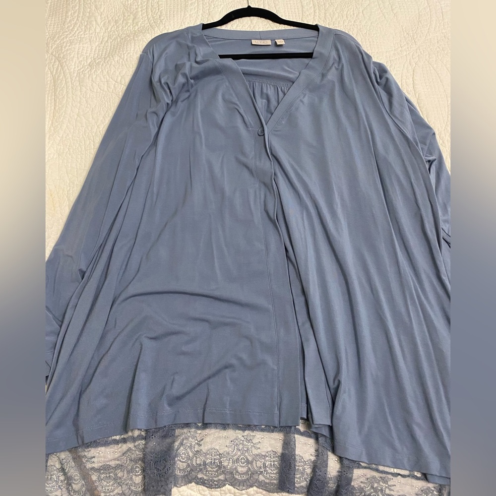 LOGO plus size top